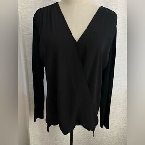 NWOT Vince Camuto Classic Black Top